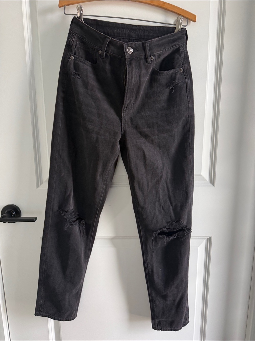 Women’s American Eagle Distressed Ripped Mom Straight Jeans 2